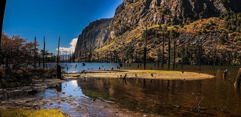 Tawang - Bumla Pass - Shungister Lake ( Madhuri Lake ) - Tawang
