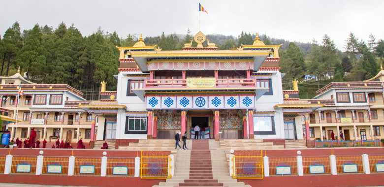 Tawang - Bomdila (180 KMS / 6 Hrs)